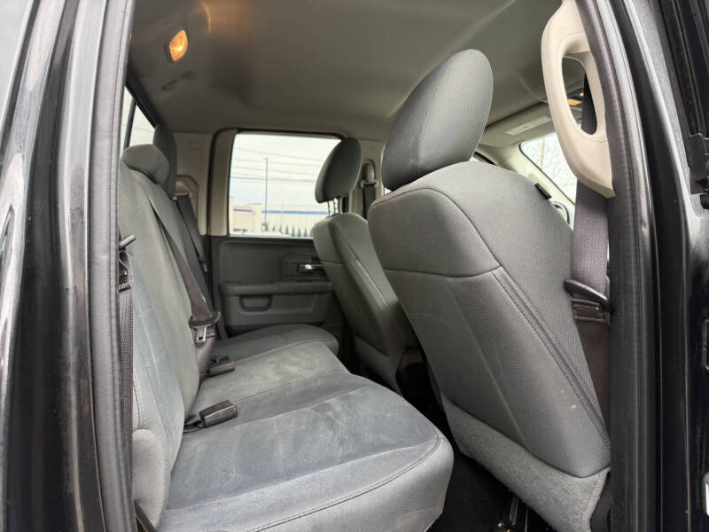2016 RAM 1500 SLT
