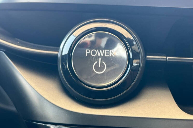 2023 Lexus RZ 450e Luxury