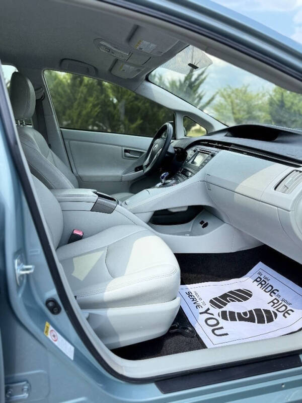 2013 Toyota Prius Three