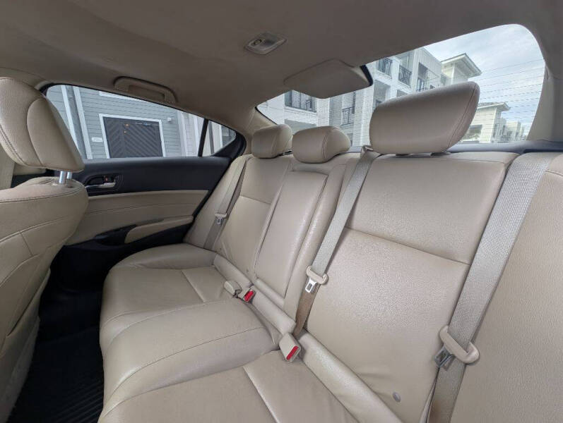 2017 Acura ILX w/AcuraWatch