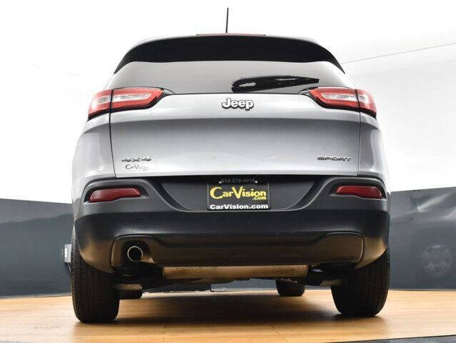 2015 Jeep Cherokee Sport