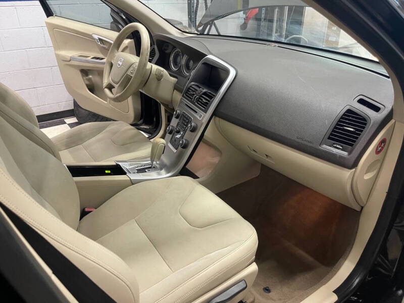 2012 Volvo XC60 3.2 Premier