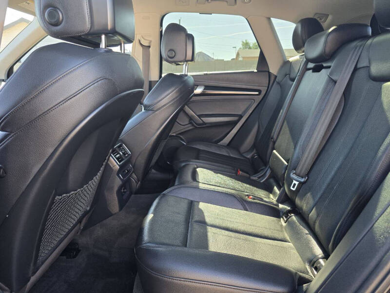 2018 Audi Q5 2.0T quattro Premium Plus