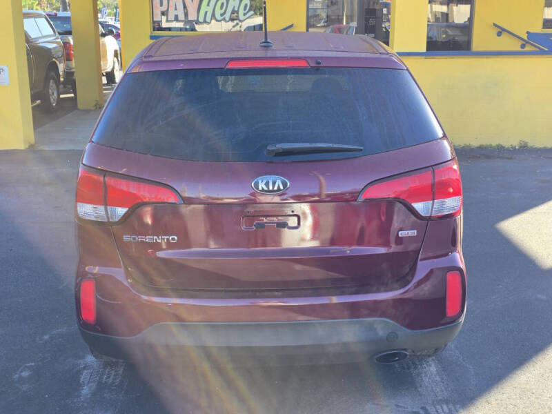 2014 Kia Sorento LX photo 8