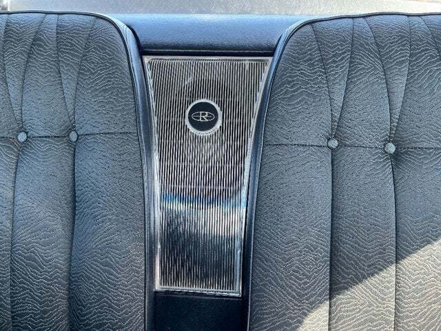 1965 Buick Riviera 10