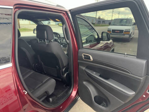 2017 Jeep Grand Cherokee Laredo