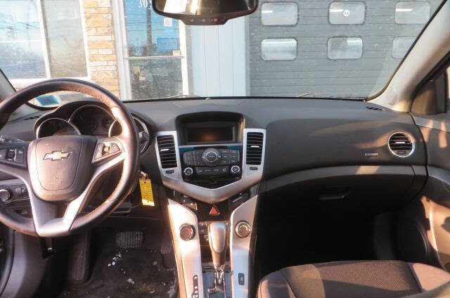 2014 Chevrolet Cruze 1LT photo 43