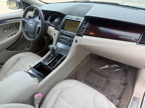 2010 Ford Taurus Limited