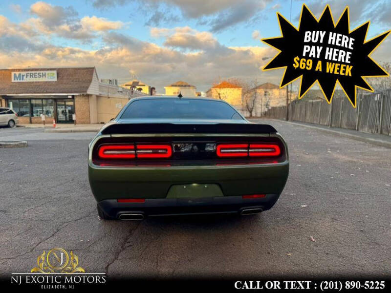 2020 Dodge Challenger SXT