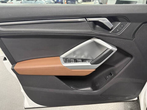 2019 Audi Q3 quattro S line Prem Plus 45 TFSI