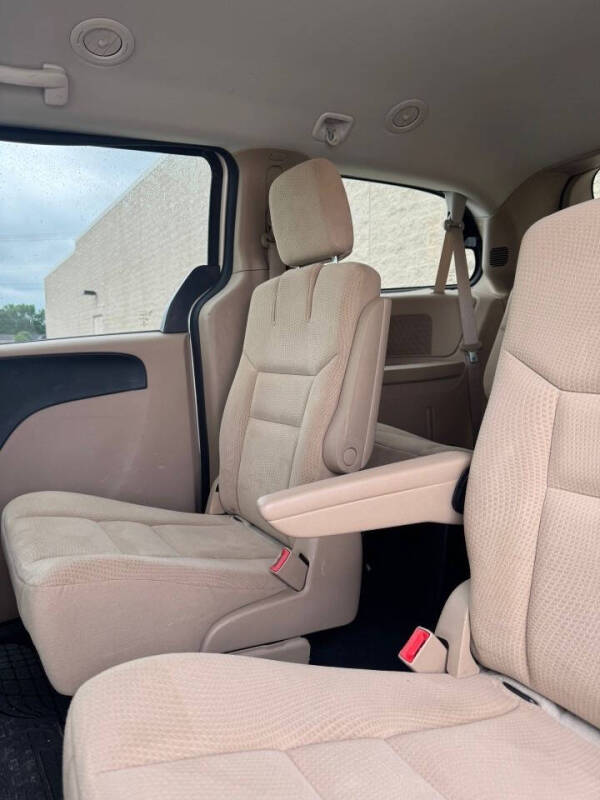 2015 Dodge Grand Caravan American Value Package