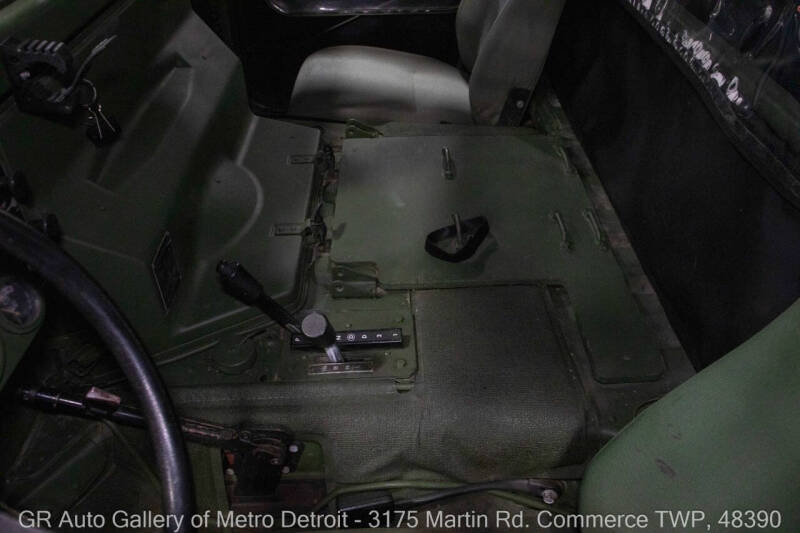 2001 AM General Hummer