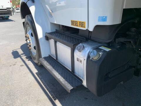 2016 Freightliner M2 106
