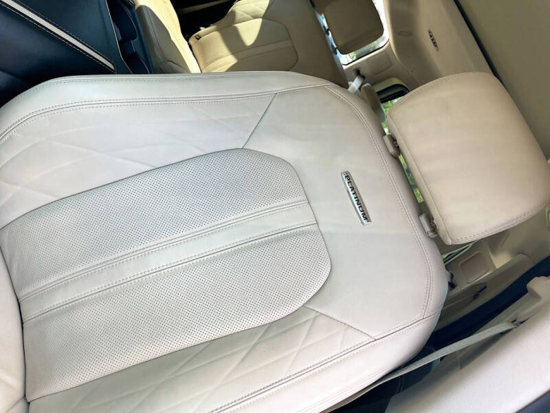2022 Ford Expedition Platinum