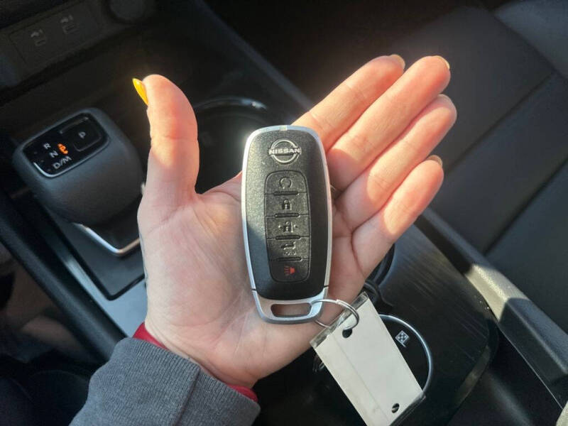 2023 Nissan Rogue SV