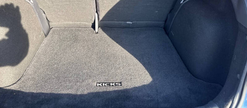 2019 Nissan Kicks SV