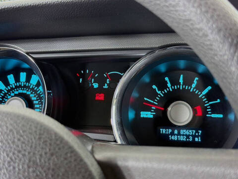 2011 Ford Mustang V6