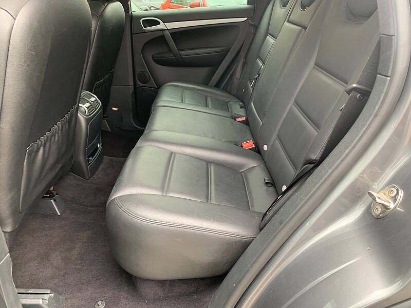 2010 Porsche Cayenne Tiptronic