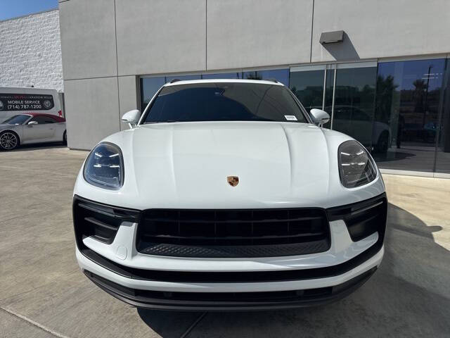 2022 Porsche Macan