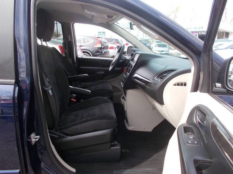 2017 Dodge Grand Caravan SE