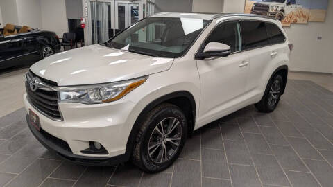 2016 Toyota Highlander for sale at AUTOTX CAR SALES inc. in North Randall OH