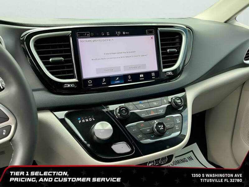 2023 Chrysler Pacifica Touring L