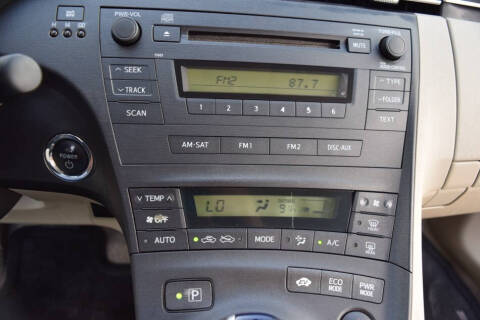 2010 Toyota Prius III