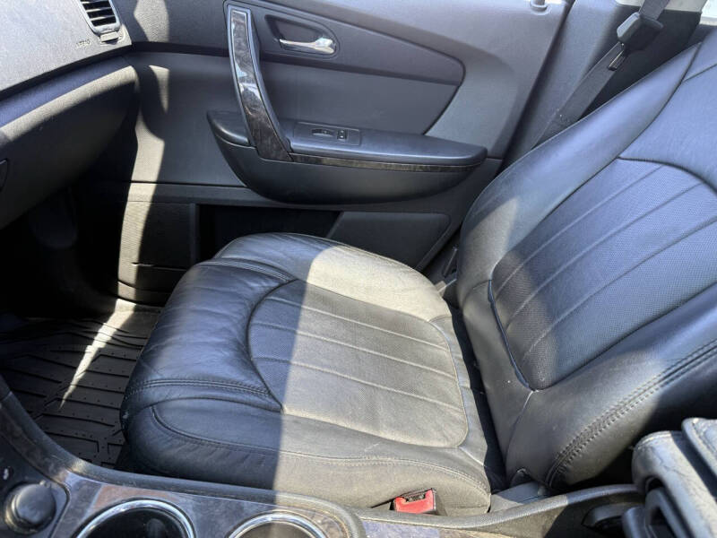 2011 GMC Acadia Denali