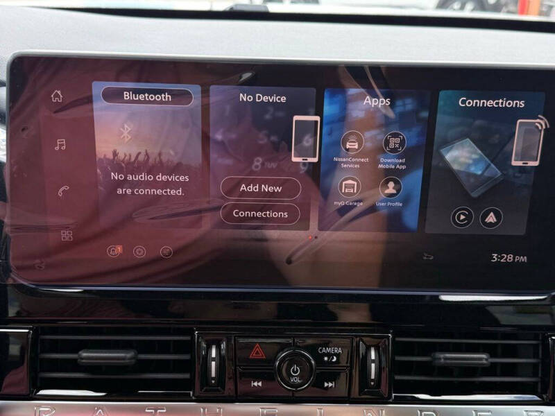 2026 Nissan Pathfinder SV