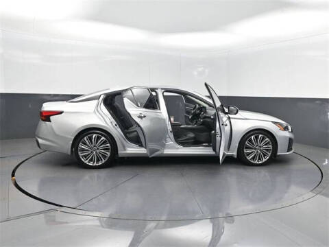 2023 Nissan Altima 2.5 SL