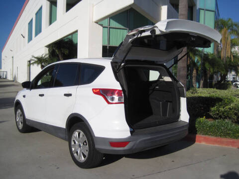 2016 Ford Escape S