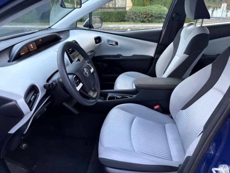 2016 Toyota Prius Two