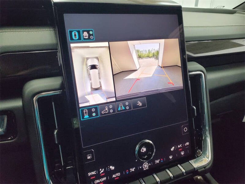 2025 GMC Yukon Elevation