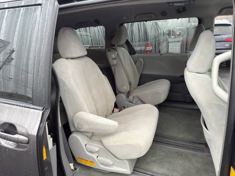 2013 Toyota Sienna