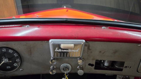 1953 International L-120 Series