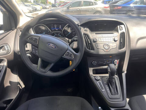 2017 Ford Focus SE