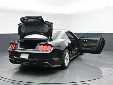 2022 Ford Mustang EcoBoost