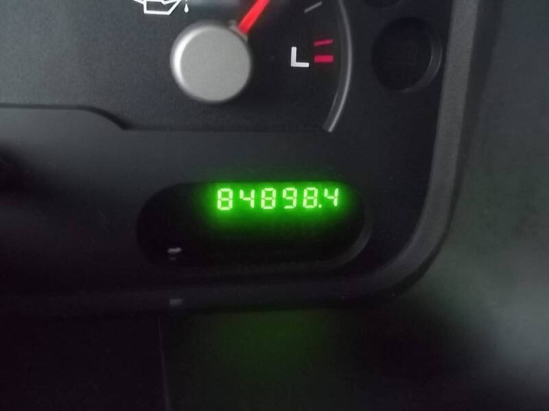 2004 Ford Explorer XLS