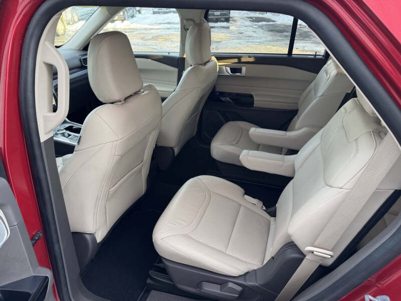 2023 Ford Explorer Platinum