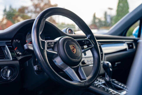 2017 Porsche Macan S