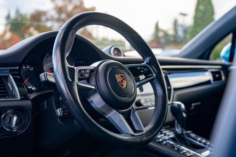 2017 Porsche Macan S