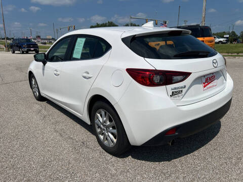 2016 Mazda MAZDA3 i Touring