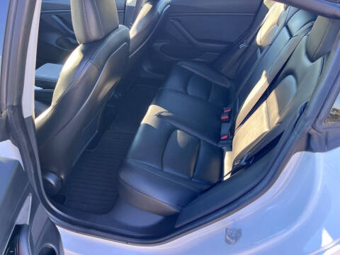 2020 Tesla Model 3 Performance