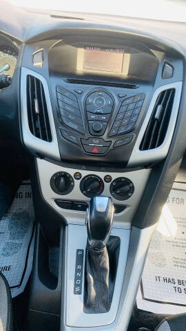 2012 Ford Focus SE