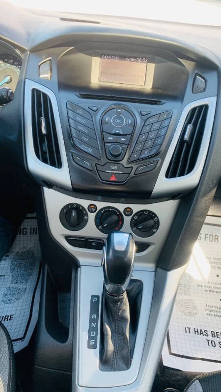 2012 Ford Focus SE