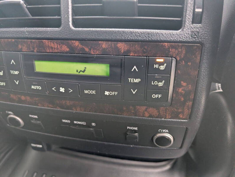 2013 Toyota Land Cruiser