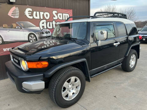 2007 Toyota FJ Cruiser for sale at Euro Auto in Overland Park KS