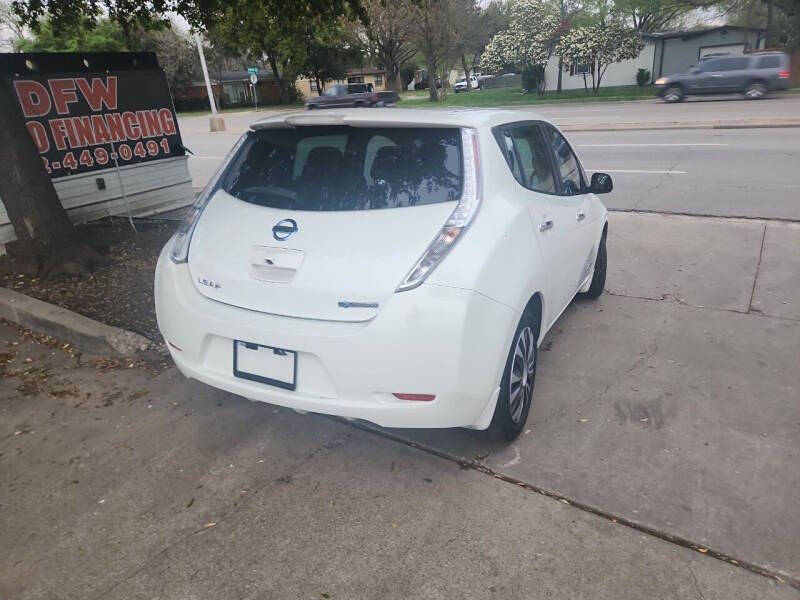 2014 Nissan LEAF SV
