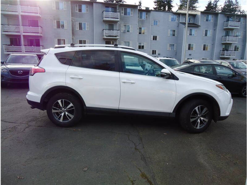 2016 Toyota RAV4 XLE