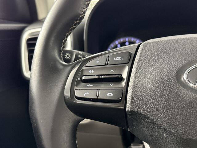 2022 Hyundai Venue SEL